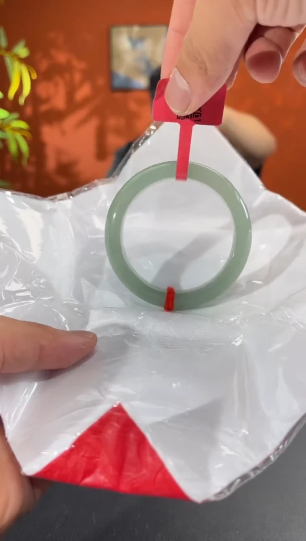 未镶嵌手镯翡翠翡翠手镯1