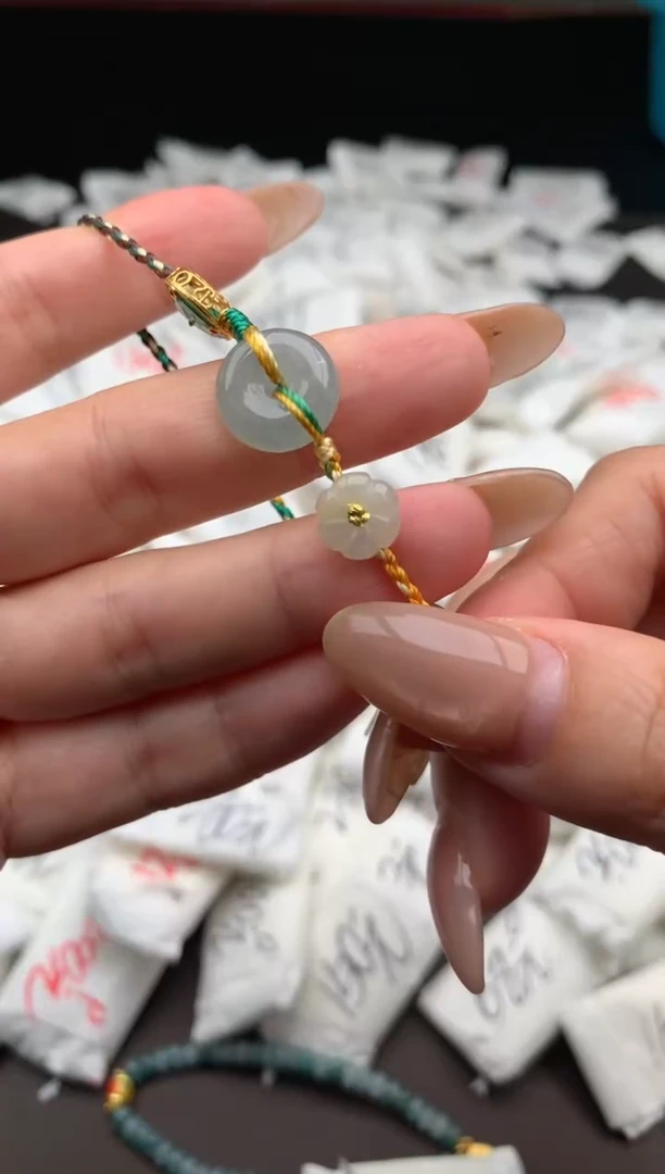 【闪购商品】翡翠手绳未镶嵌 一