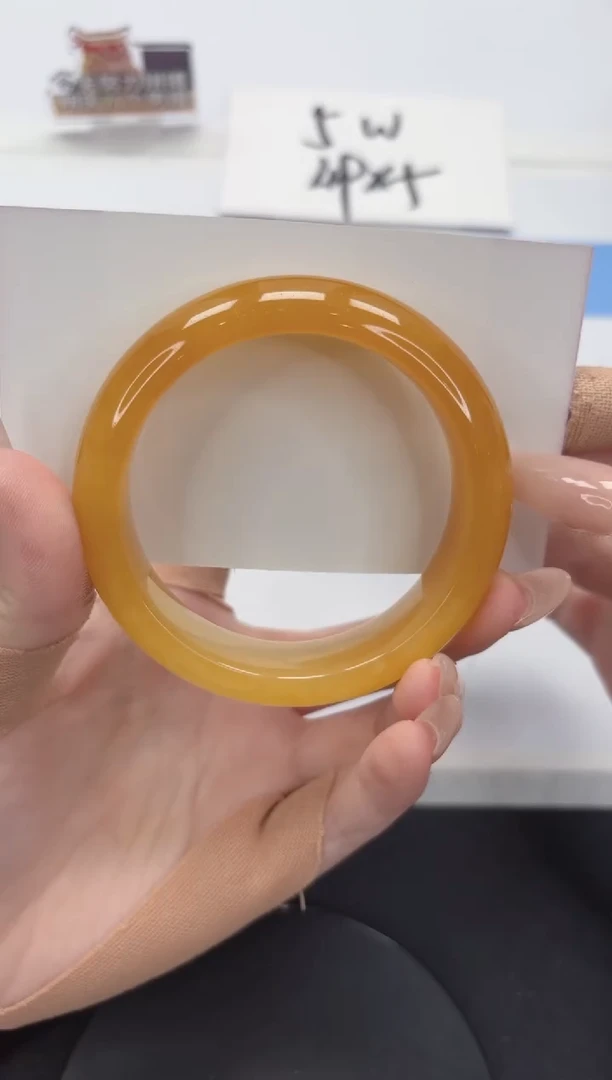 【闪购商品】石英质玉手镯未镶嵌A199-56.8-