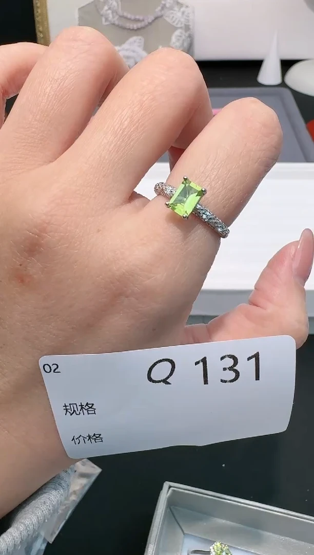 【闪购商品】橄榄石戒指银S925镶嵌多样性发一Q131