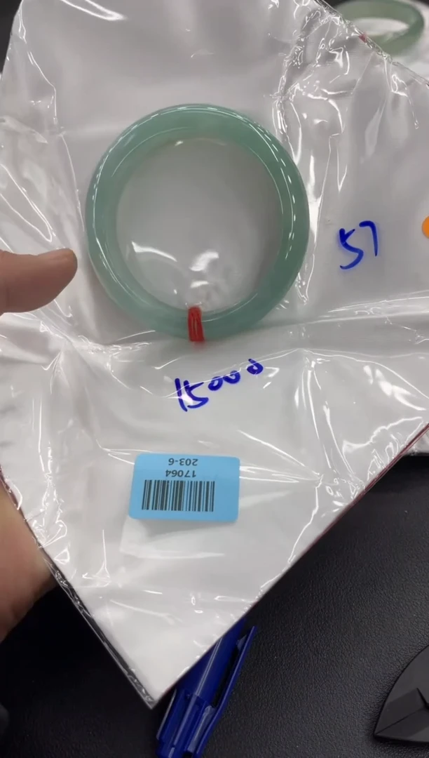 未镶嵌手镯翡翠一*翡翠手镯