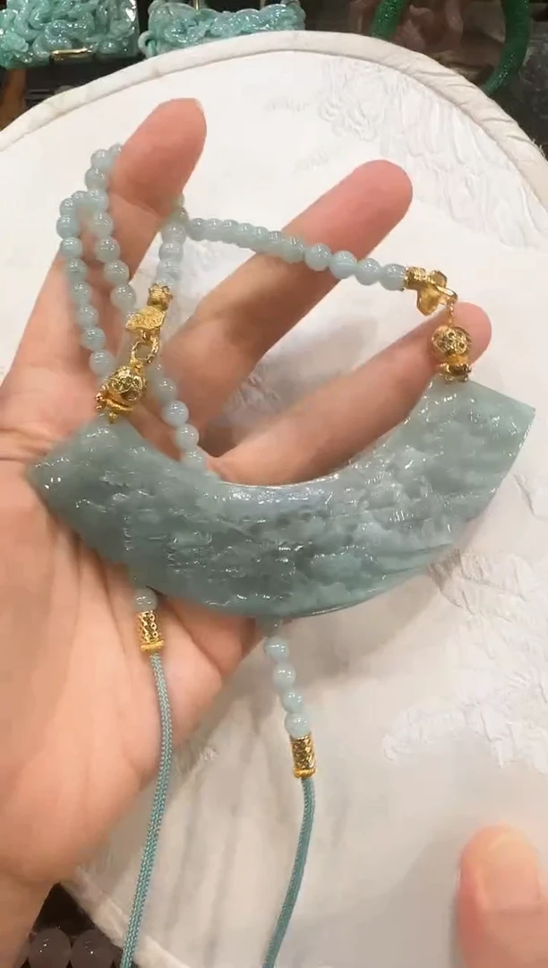 颈饰未镶嵌翡翠国风