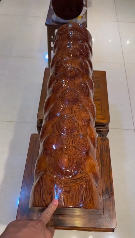 花梨木类端景台大**图黄花梨横财链接