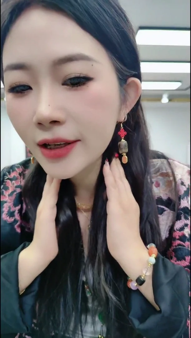 【闪购商品】香榧木2427文莱软丝耳坠