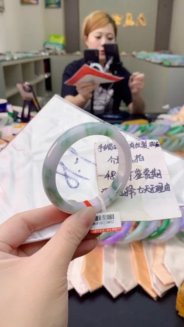 翡翠手镯未镶嵌0851886788