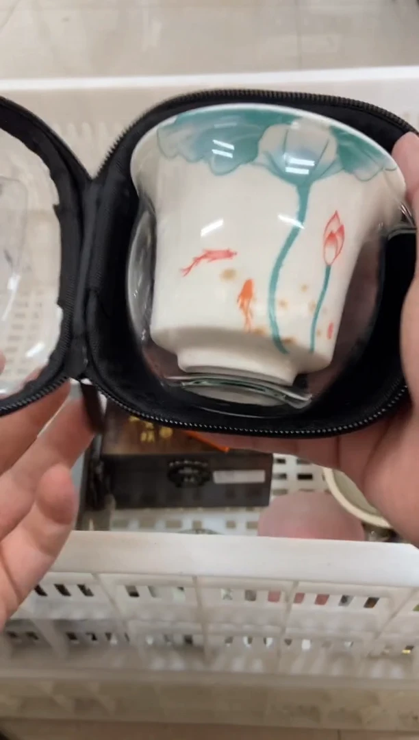 无运费险有瑕疵的摄影的产品有使用过的痕迹有点脏介意勿拍