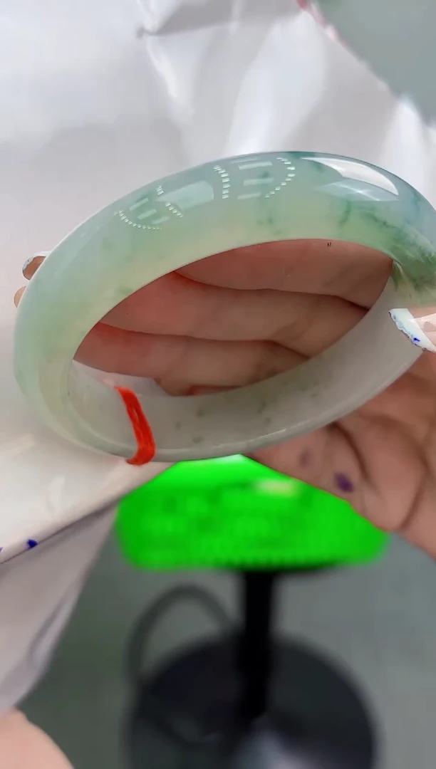 【闪购商品】翡翠手镯未镶嵌翡翠手镯