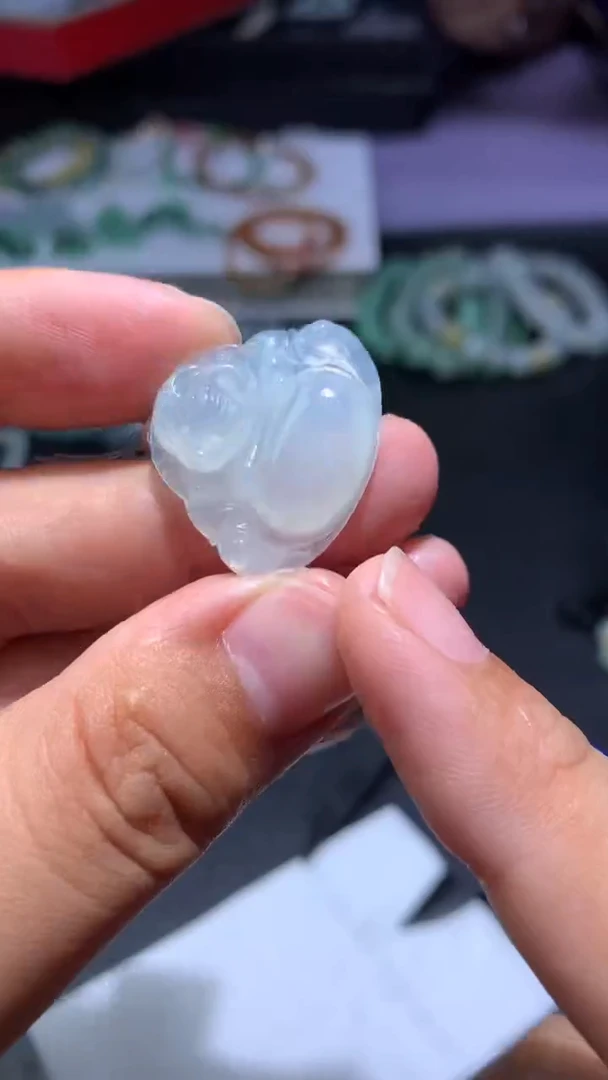 未镶嵌定制翡翠毛货