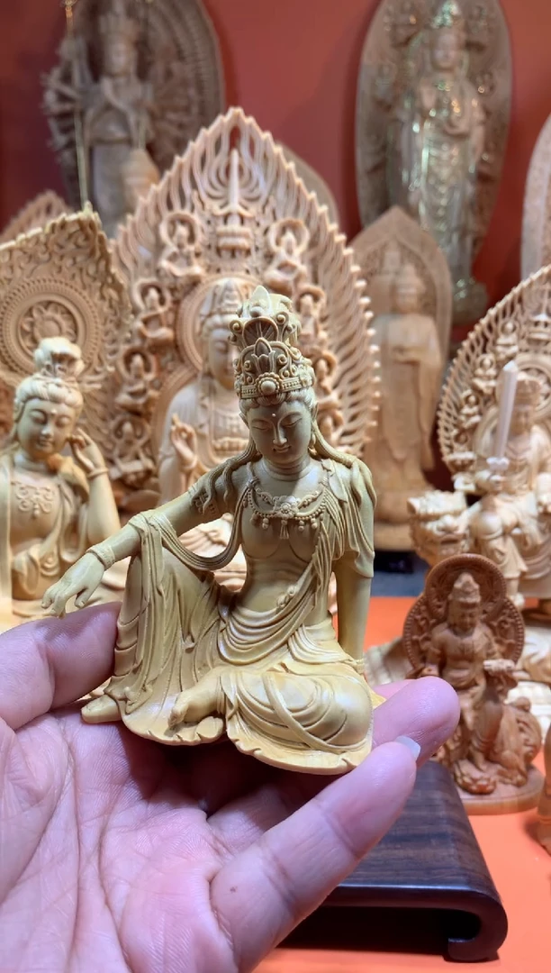 【闪购商品】木小叶黄杨木自在观音小尺寸摆件