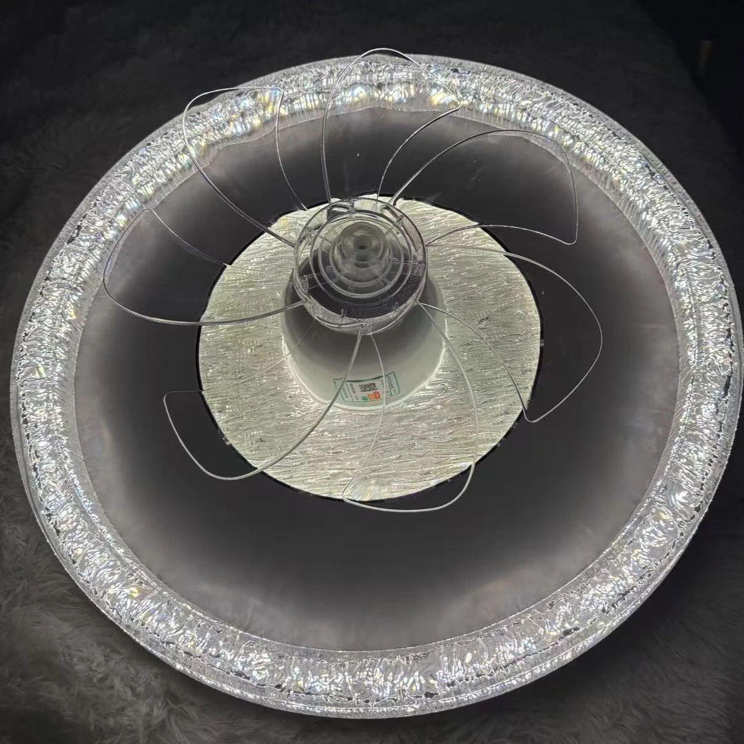360度摇头吸顶风扇灯2025新款高级感卧室房间简约现代家用电扇灯