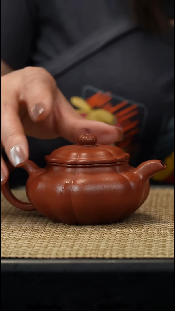 茶壶紫砂生砂筋纹葵仿古150cc口盖微瑕