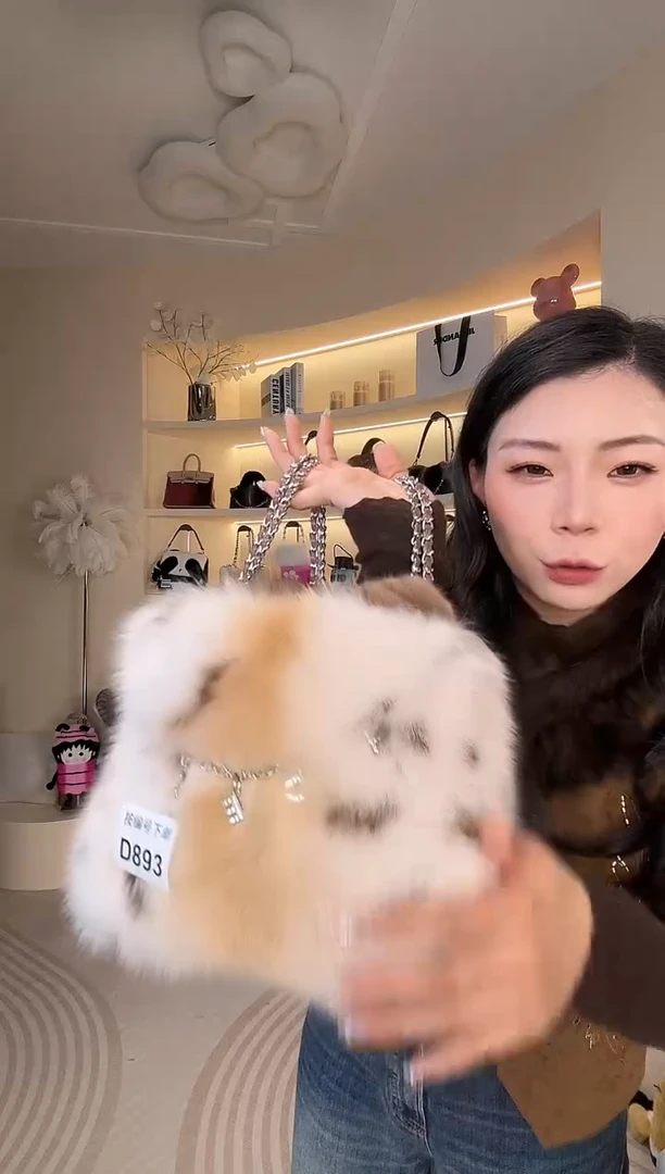 狐狸毛【闪购商品】女包D893