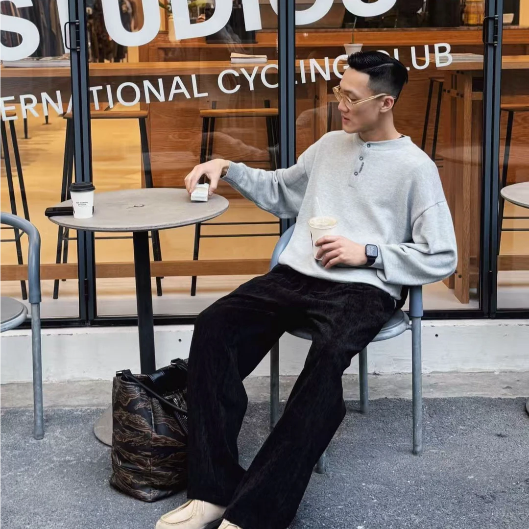 宽松型亨利领纯色打底毛衣