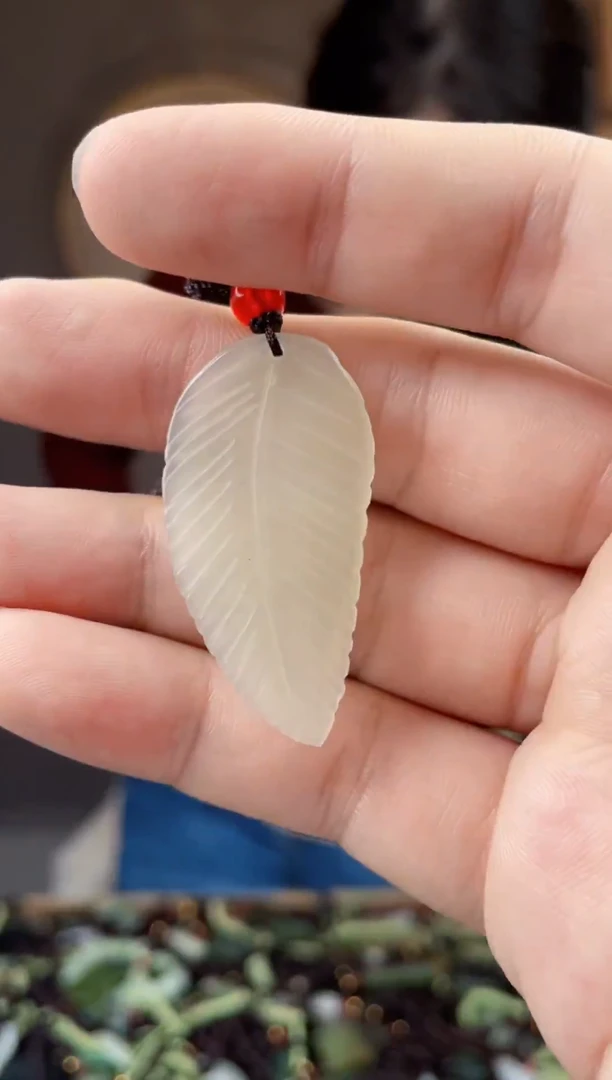 颈饰未镶嵌和田玉拍一发一，多样性发货