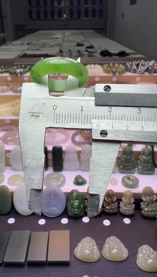 未镶嵌戒圈和田玉52号链接16圈口