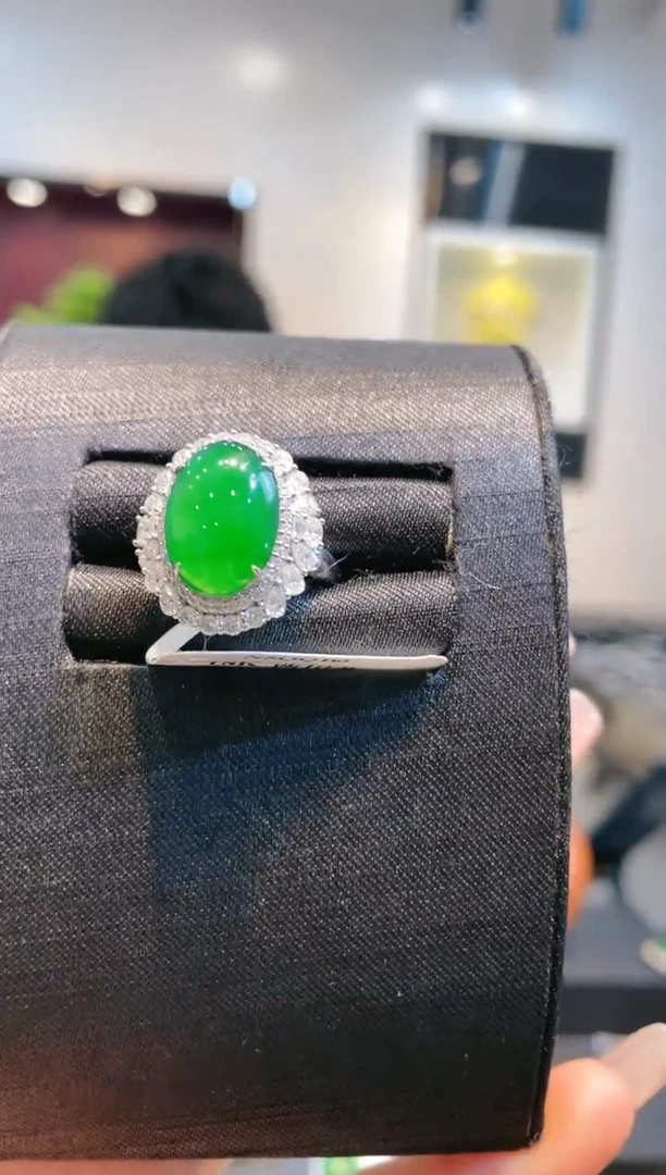 【闪购商品】翡翠颈饰18K金镶嵌A54天然A货翡翠两用款戒指