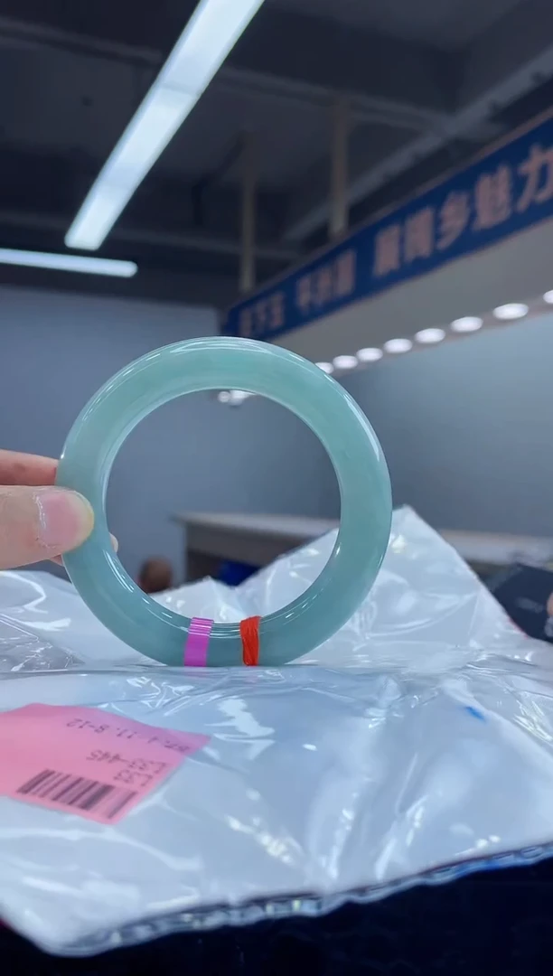 未镶嵌手镯翡翠手镯5