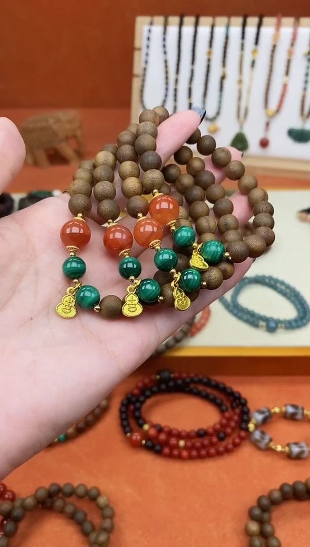 手串檀香木未镶嵌单圈莺歌绿香香南红手串