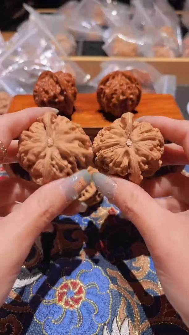 把件文玩核桃058粗筋44