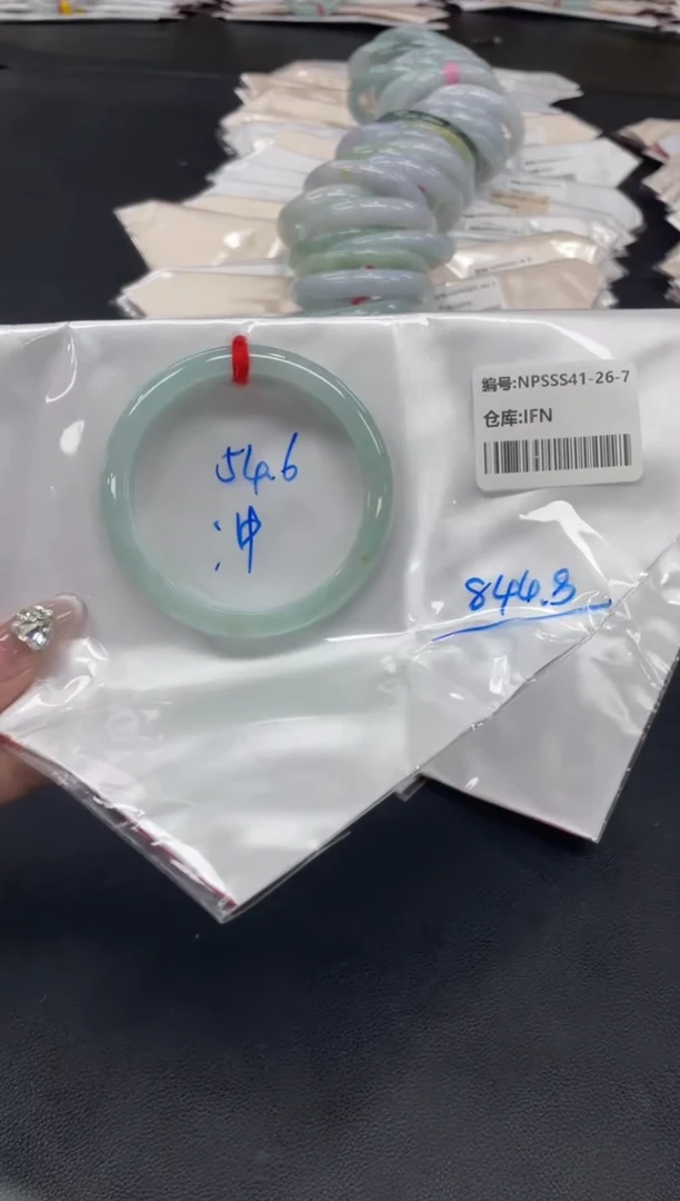 未镶嵌手镯翡翠翡翠手镯