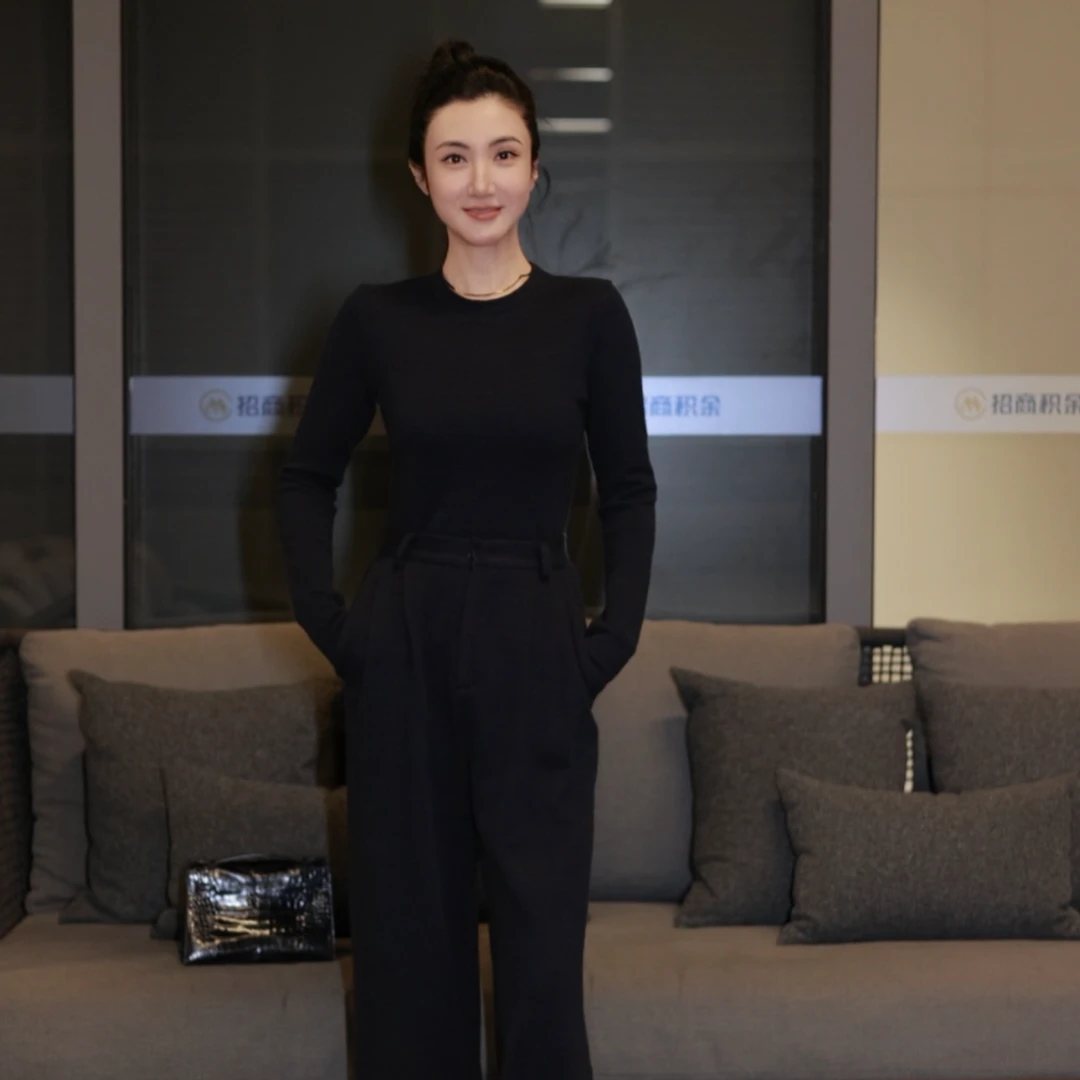 【壁虎姐】GECKO2025新款 藏蓝色修身圆领长袖T恤 直筒裤套装