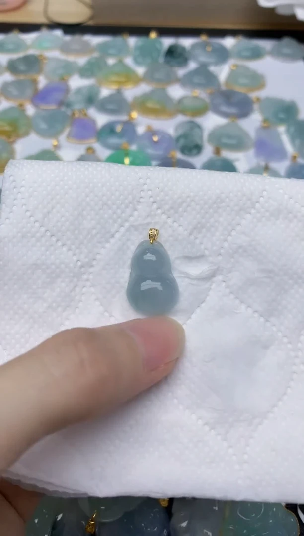 翡翠18K金镶嵌颈饰天然A货翡翠