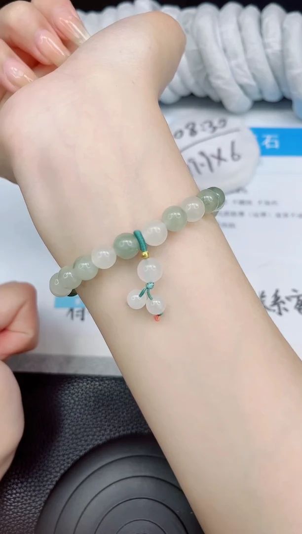 石英质玉手镯未镶嵌手串