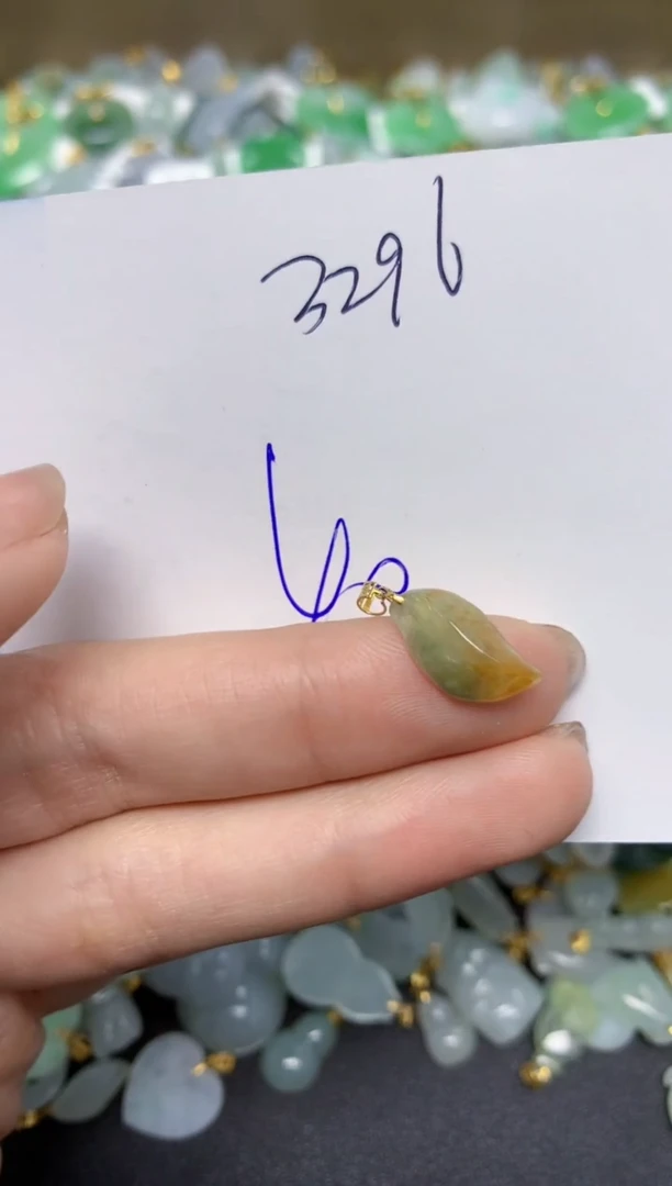 【闪购商品】翡翠颈饰18K金镶嵌 天然翡翠A货