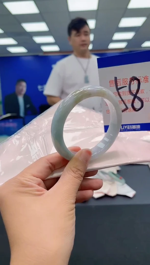 未镶嵌手镯翡翠AAAAAAAAA