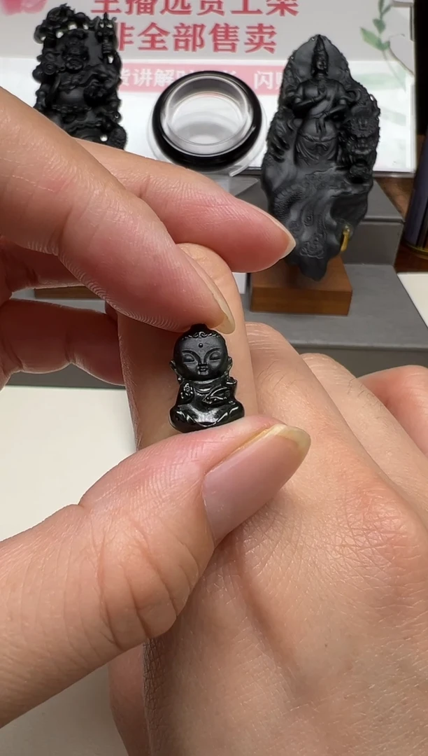 未镶嵌戒指翡翠宝宝佛