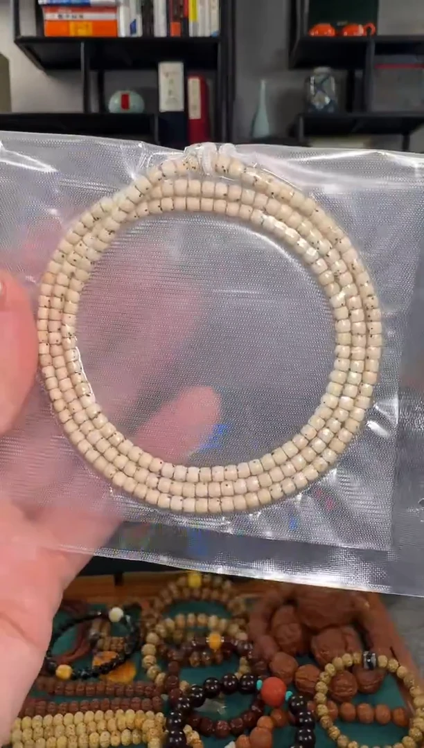 吊坠星月菩提0109星月数据线数星星4mm左右