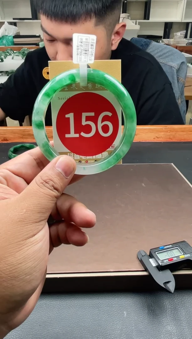 未镶嵌手镯石英质玉61+156