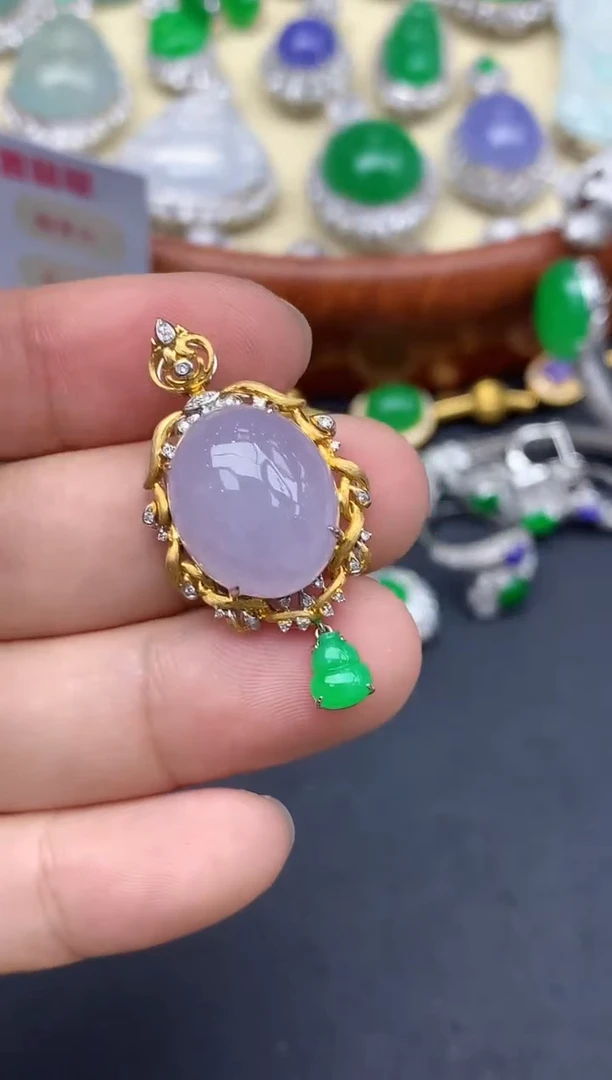 颈饰18K金镶嵌翡翠481-中国好珍宝