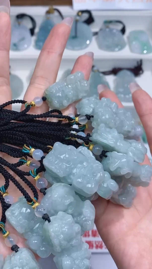 颈饰未镶嵌翡翠吊坠团购多样性发一件