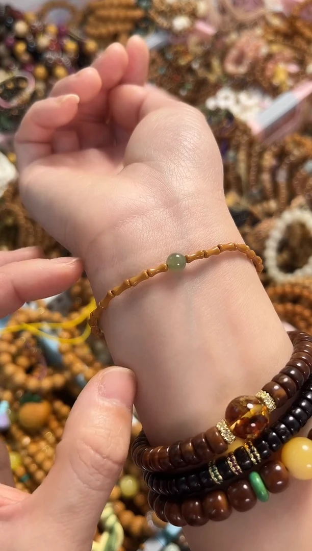 未镶嵌手串和田玉橄榄核竹节手串搭配和田玉