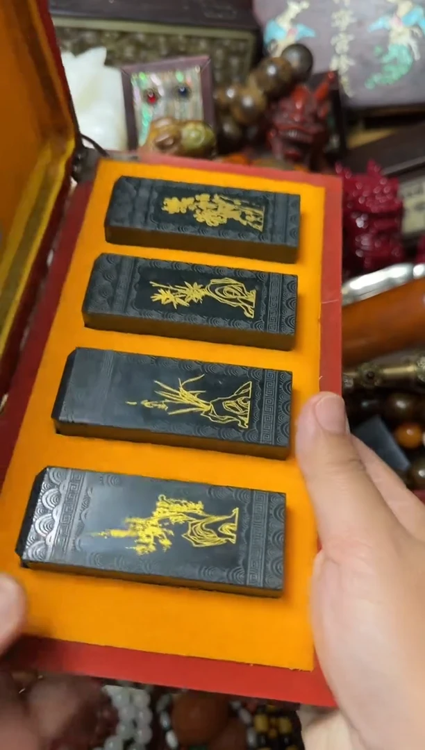未镶嵌和田玉摆件主播推荐：一物一拍，讲解为准！