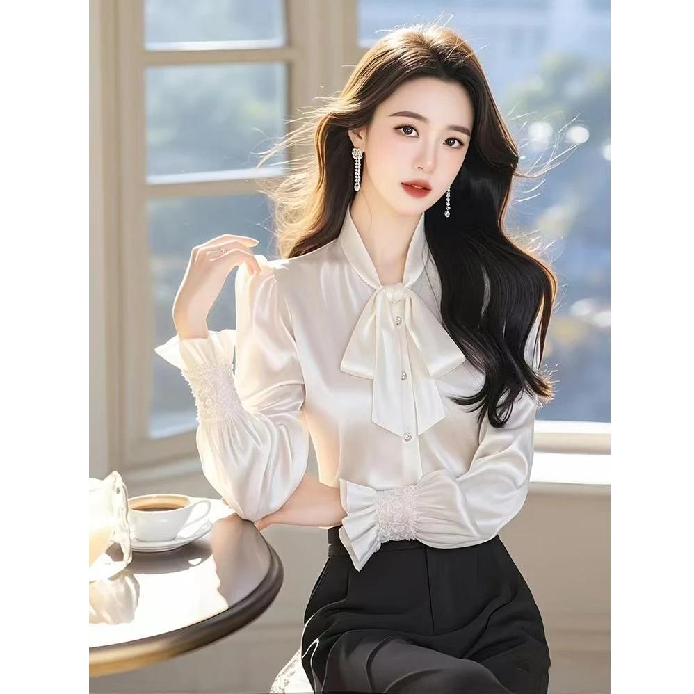 白色蝴蝶结飘带缎面衬衫女2025春季新款别致小众外穿气质长袖上衣