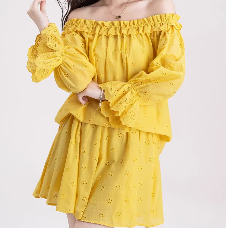 度假风黄色套装女夏季新款木耳边一字肩长袖上衣宽松短裙两件套