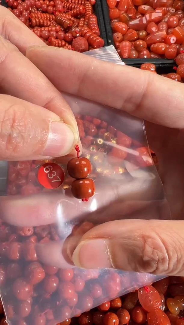 【闪购商品】南红玛瑙颈饰未镶嵌1