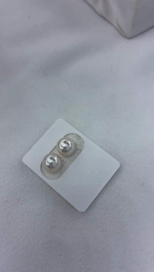 18K金镶嵌耳饰海水珍珠9-9.5素钉
