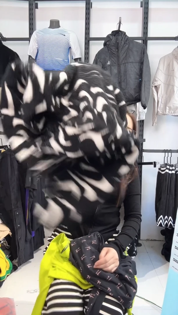 2555编码  瑕疵直播间过款为准 尺码