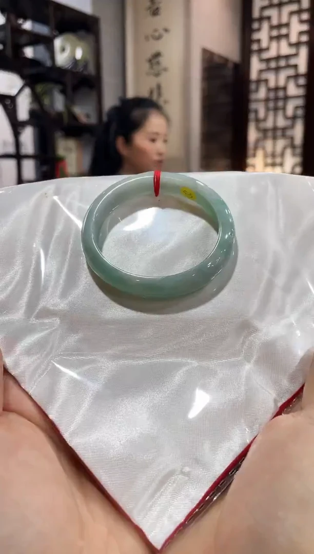 未镶嵌手镯翡翠34,51贵妃