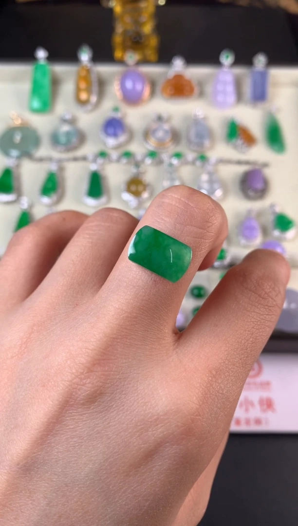 未镶嵌定制翡翠裸石（镶嵌定制）