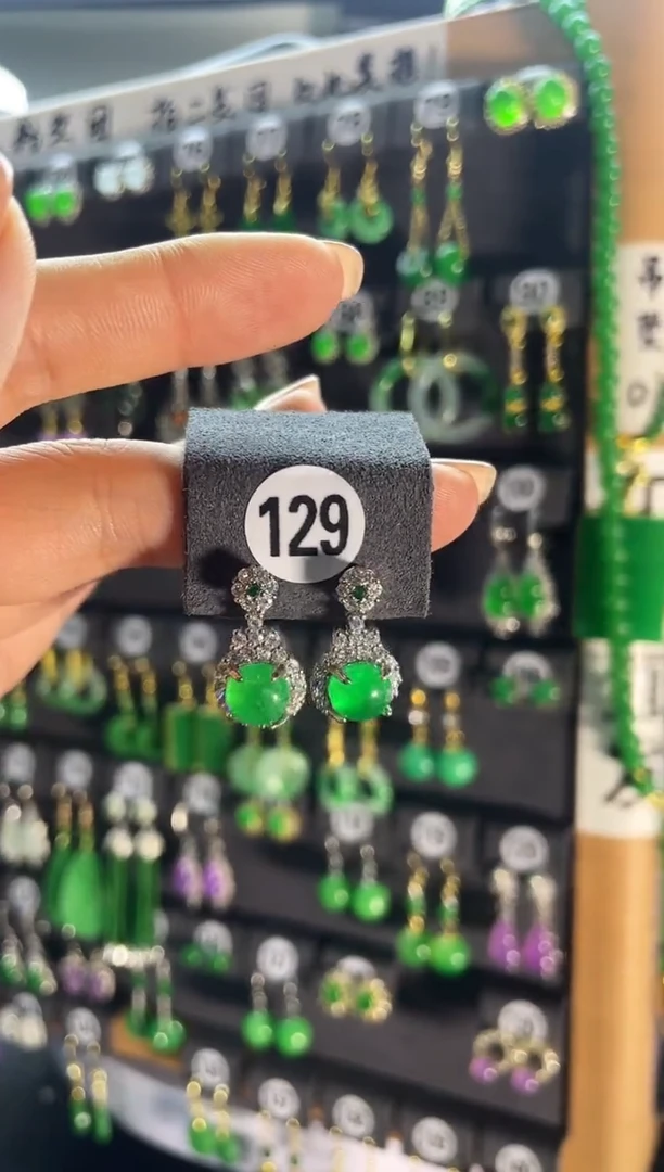 【闪购商品】翡翠耳饰银S925镶嵌129...