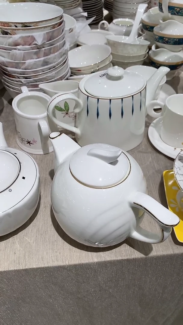 隆达骨瓷精品茶壶