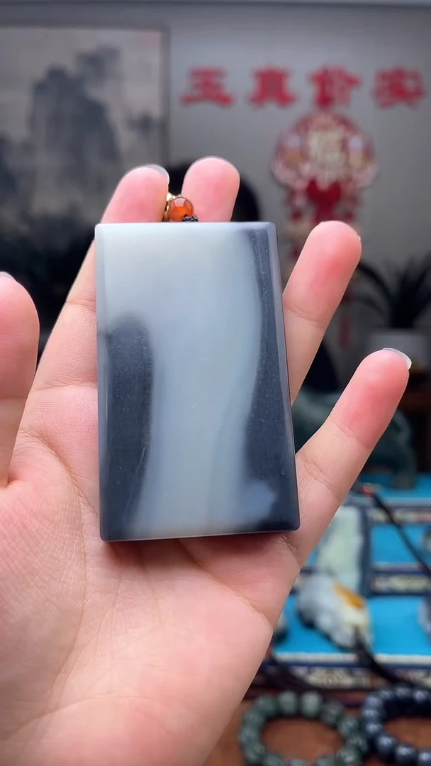 和田玉未镶嵌挂件吐****萄1