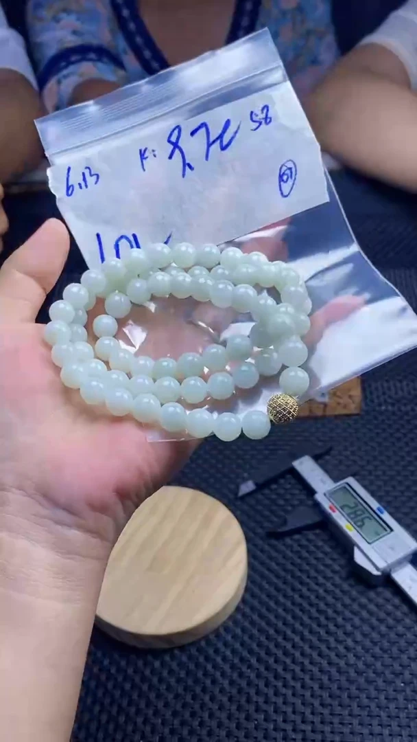 定制翡翠未镶嵌天然缅甸A货翡翠，多样性发货只发其一