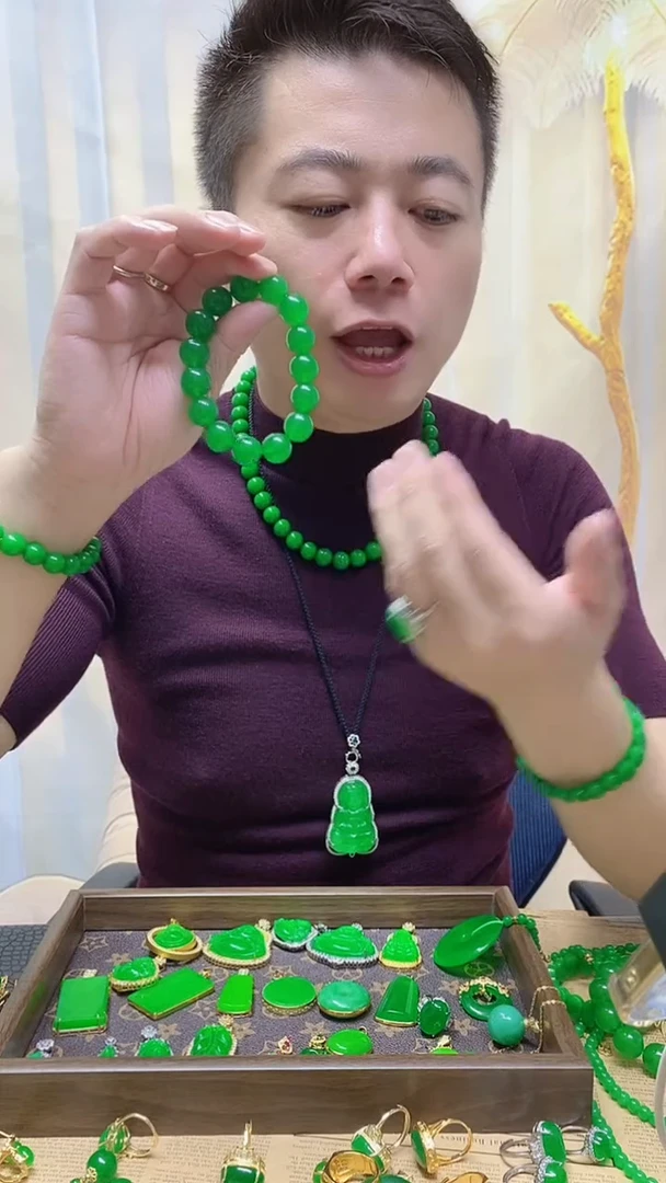 未镶嵌手链翡翠翡翠手链