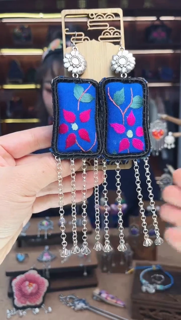 【闪购商品】织绣1781黔东南苗族刺绣