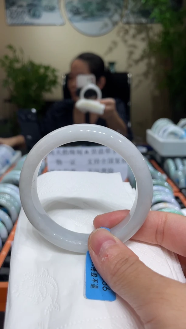 未镶嵌手镯翡翠圈口5556